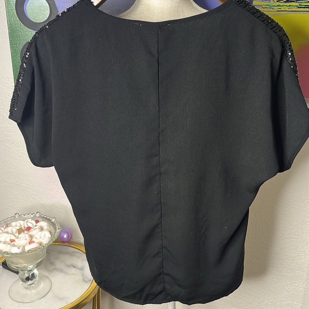 SAVANNA JANE Sequined Tshirt - Picture 3 of 5